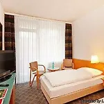 מלון Plaza 4*