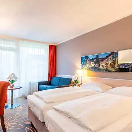 Plaza Hotel 4*