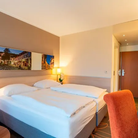 Plaza Hotel 4*