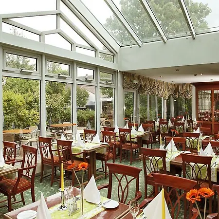 Hotel H+ 4*