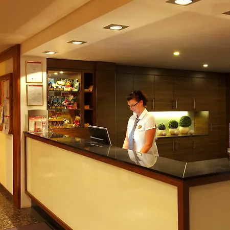 Hotel Plaza 4*