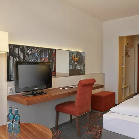 Hotel Plaza 4*