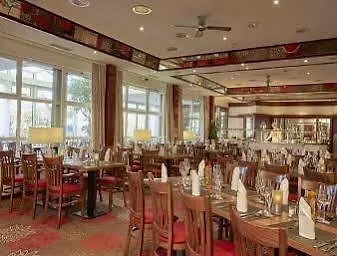 Plaza Ξενοδοχείο 4*
